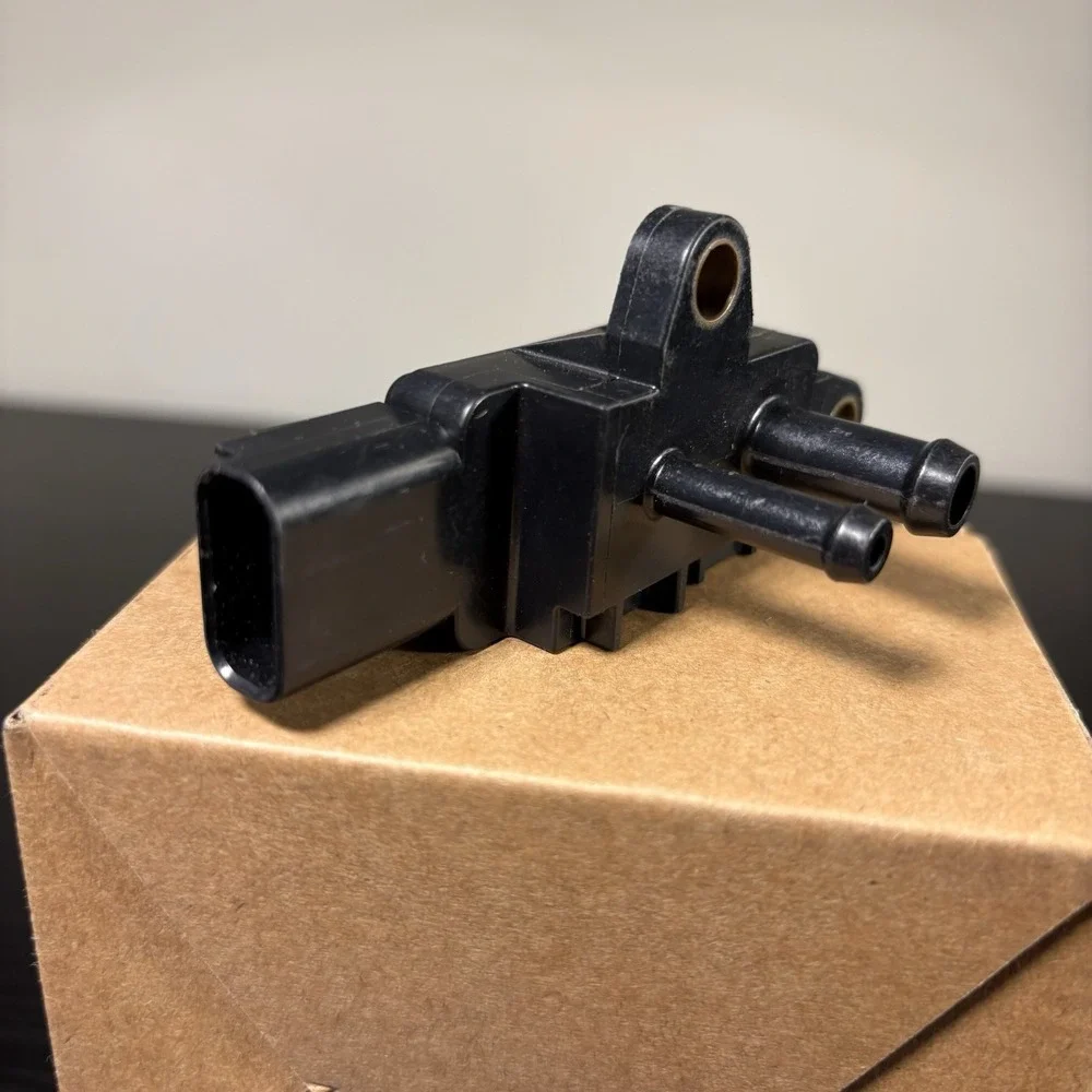 129978-17700 Pressure Sensor for Yanmar 3TN86 3TNV88 4TN86 4TNV88 4TNV94 4TNV98